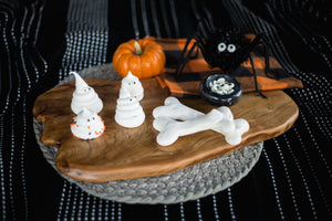 Meringue Ghosts and Bones