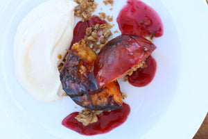 Grilled Peaches with Mascarpone and Raspberry Sauce