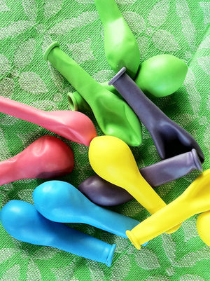 Simple and Cheap Party Decorations: How to Make a Mini Balloon Topiary