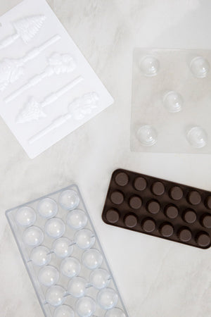 4 Types of Candy Molds