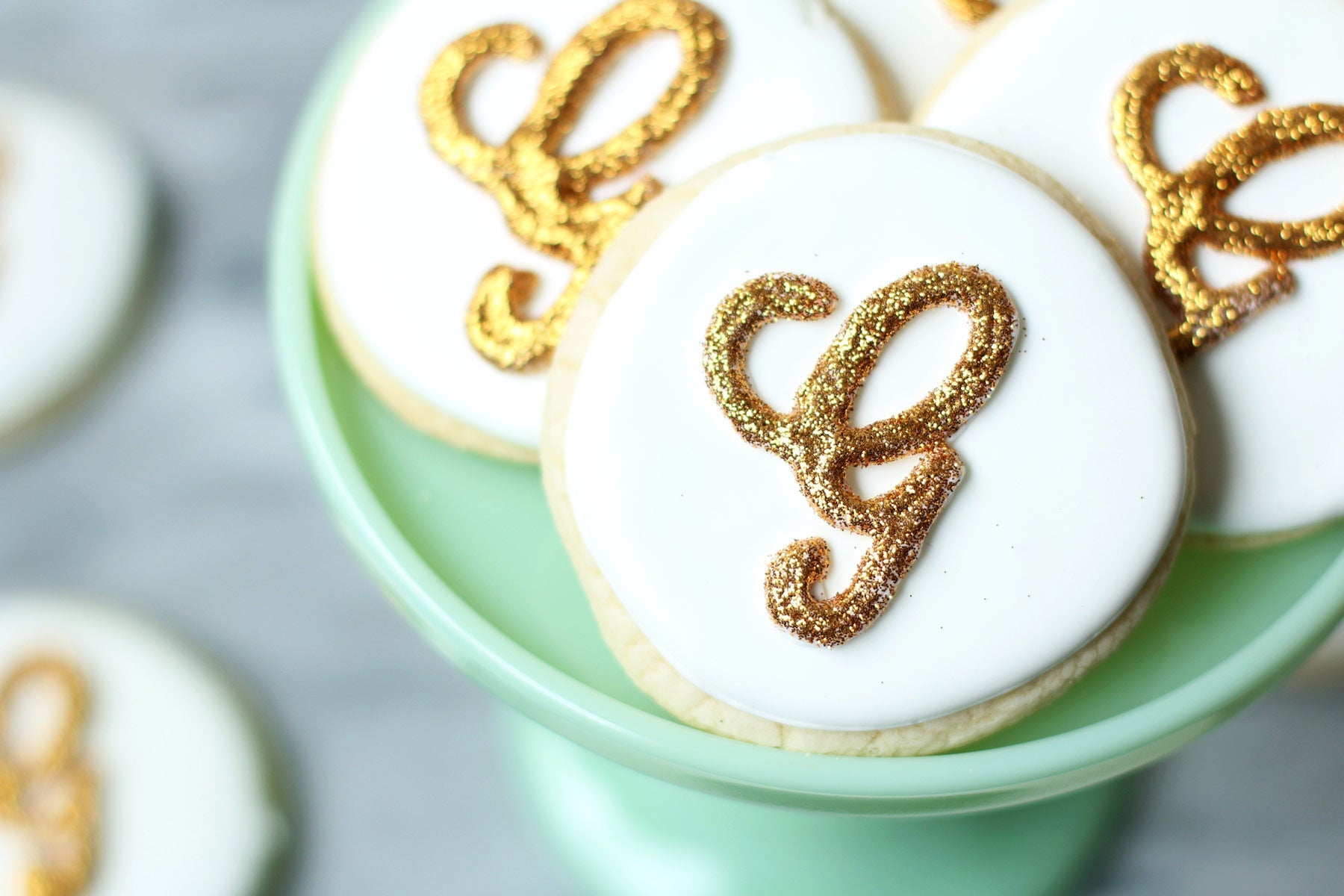 How to Monogram Cookies