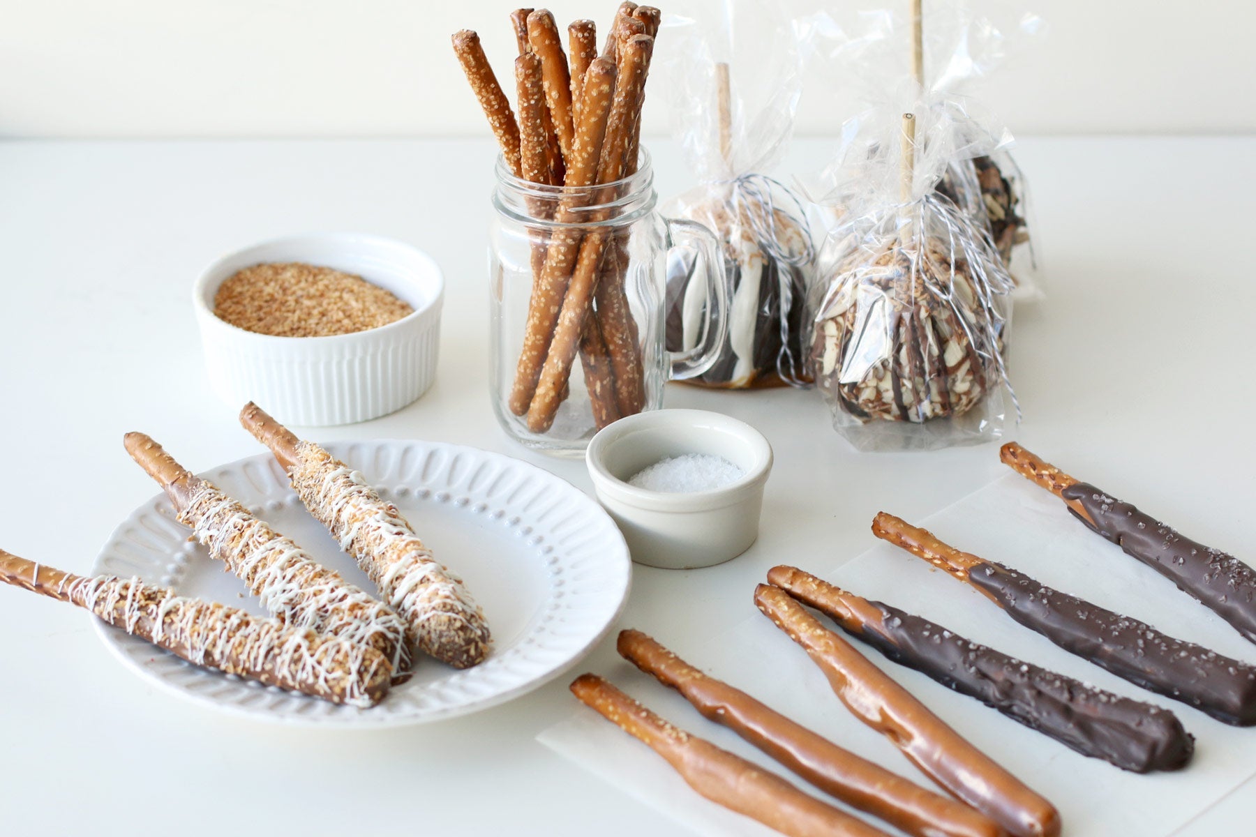 Caramel Pretzel Rods