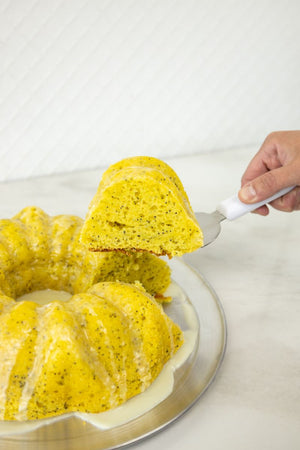 Lemon Poppy Seed Bundt Cake