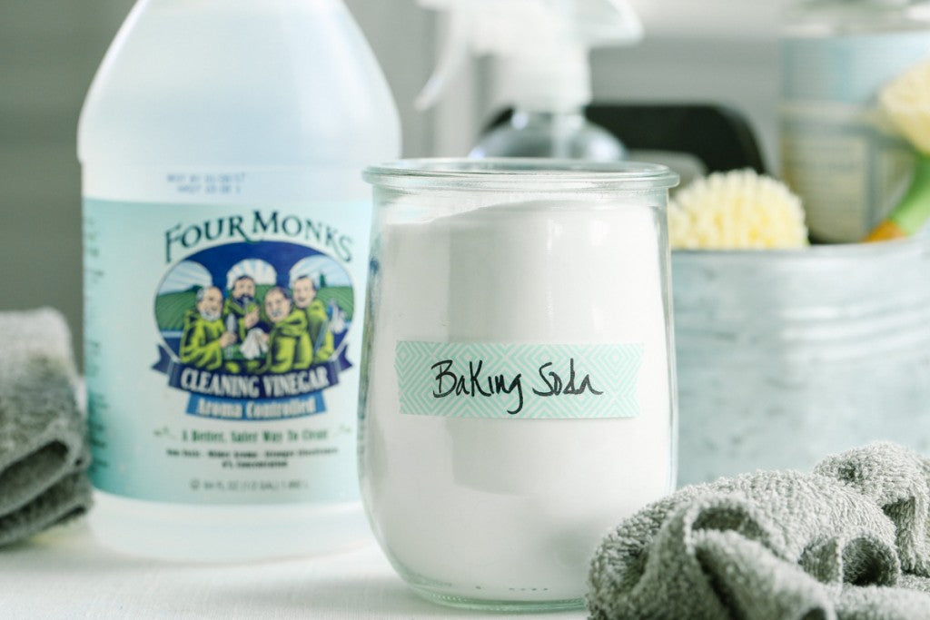 Cleaning with Baking Soda and Vinegar