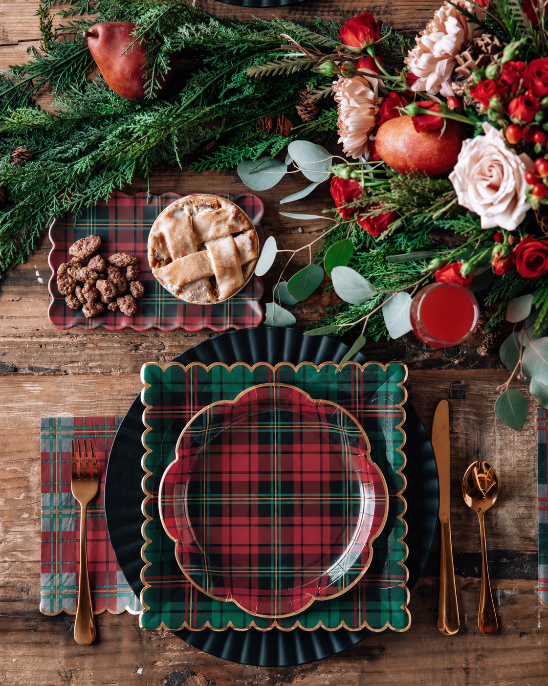 Green Plaid Christmas 10" Square Dinner Plates