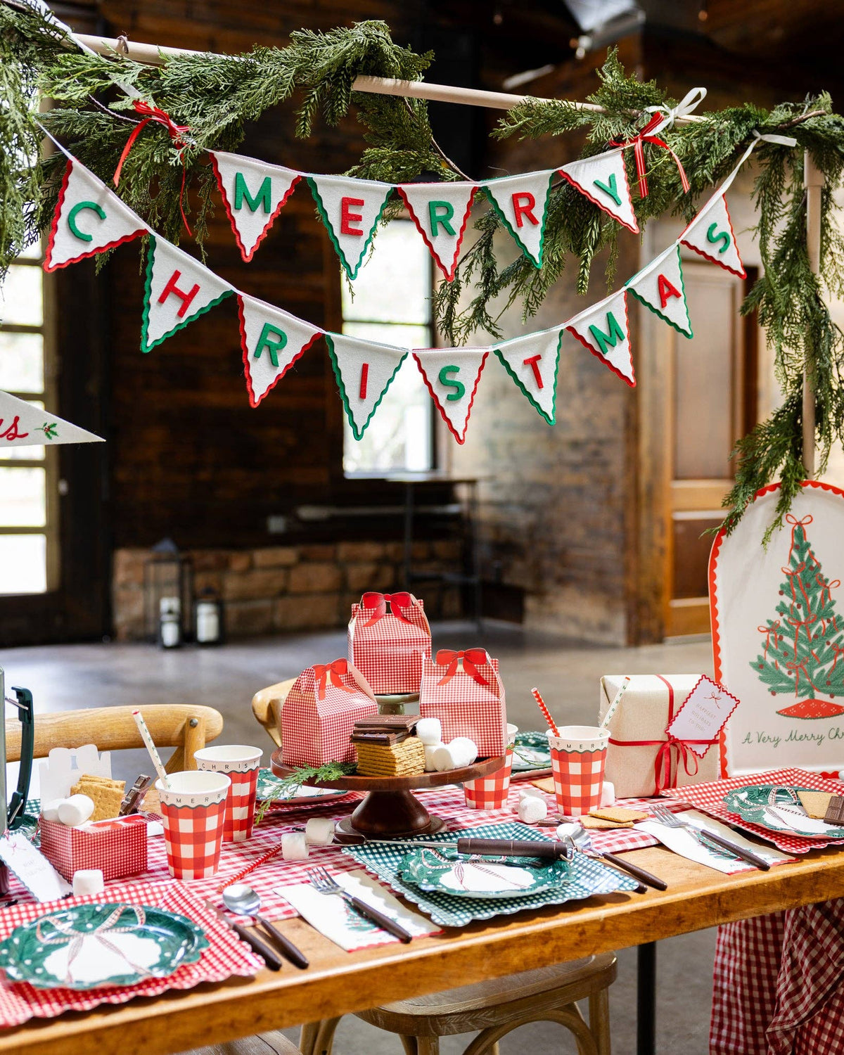 Red and Green Gingham 10" Paper Dinner Plates