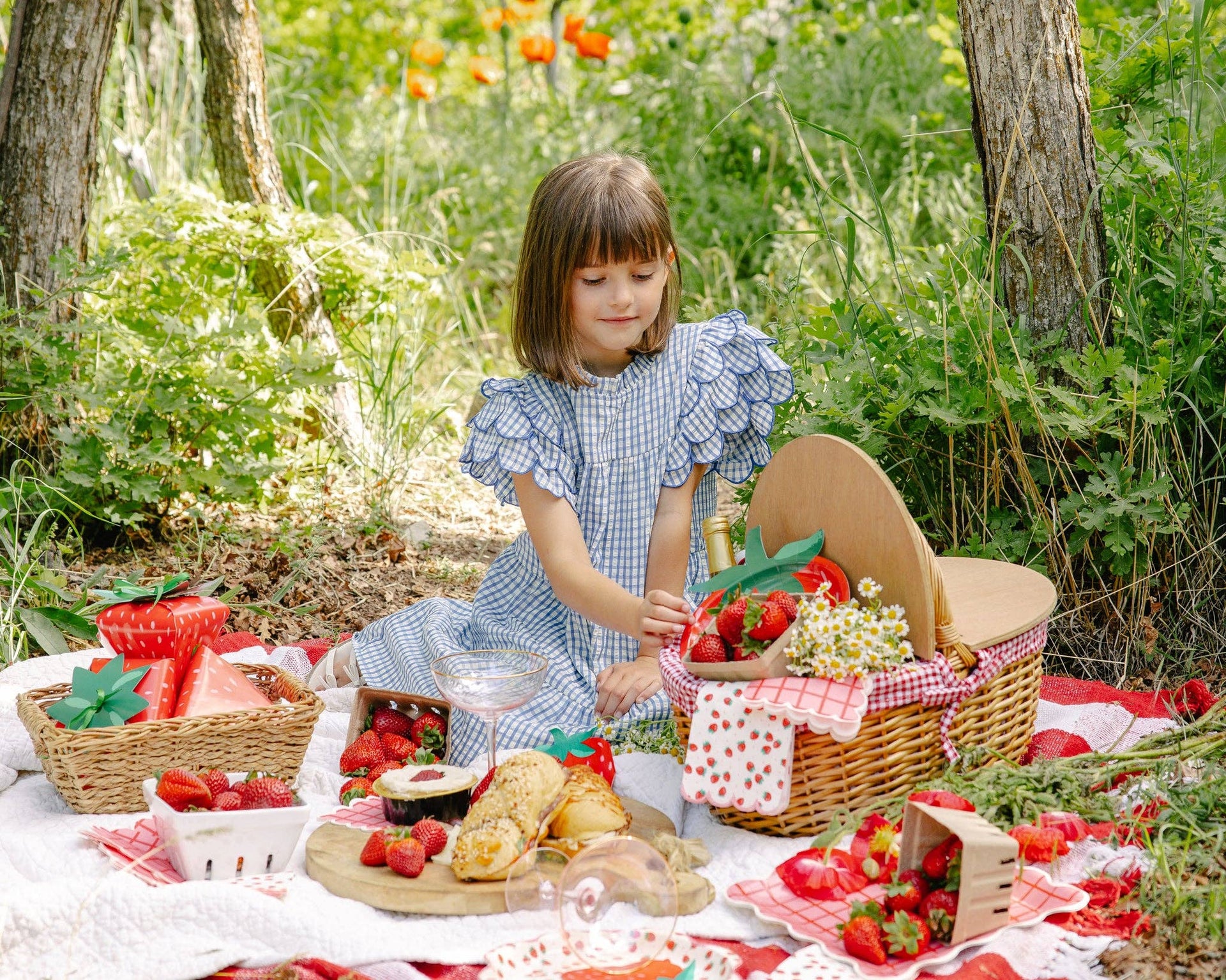 Strawberries Dinner Napkin