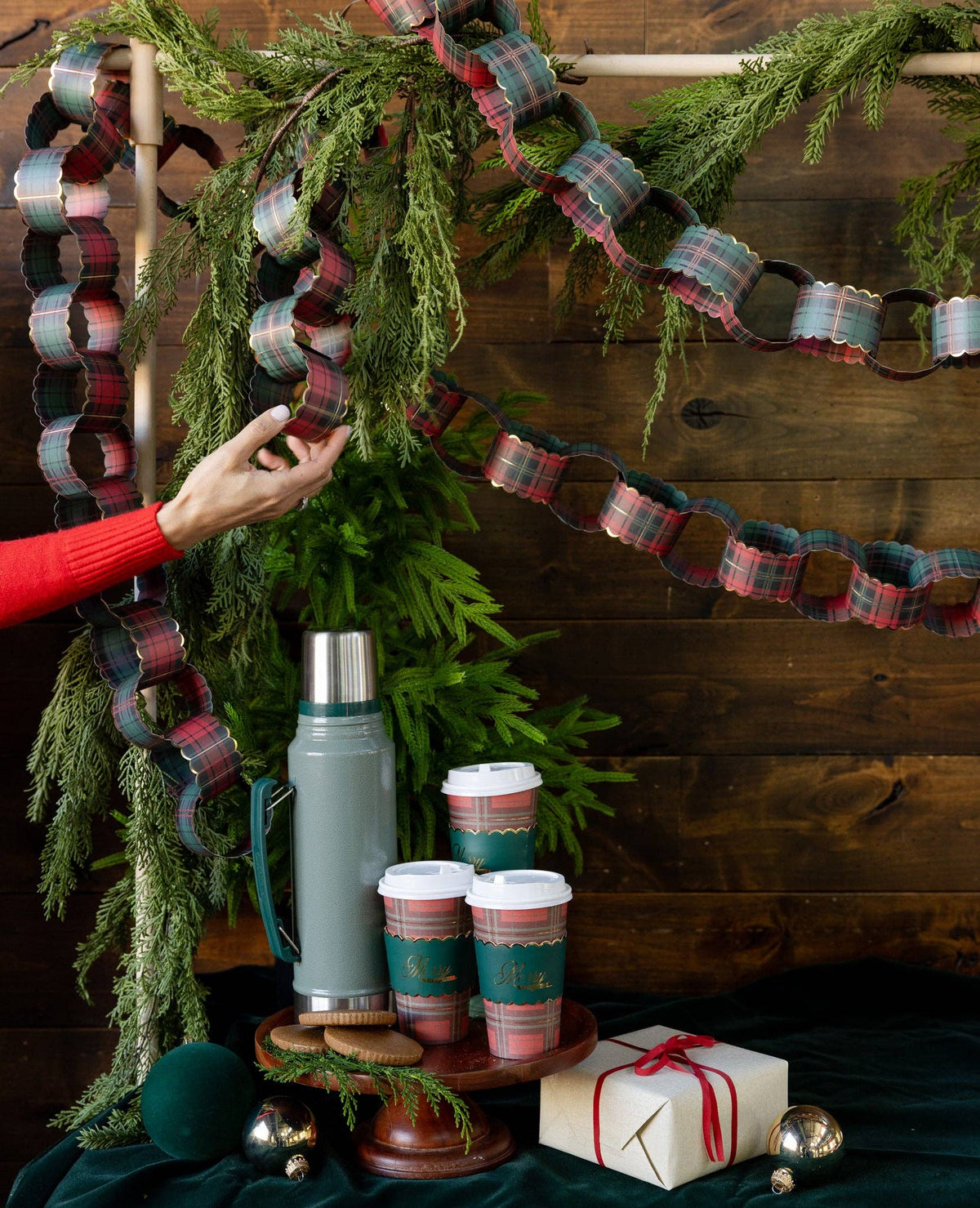 Red and Green Plaid 20ft Christmas Paper Chains