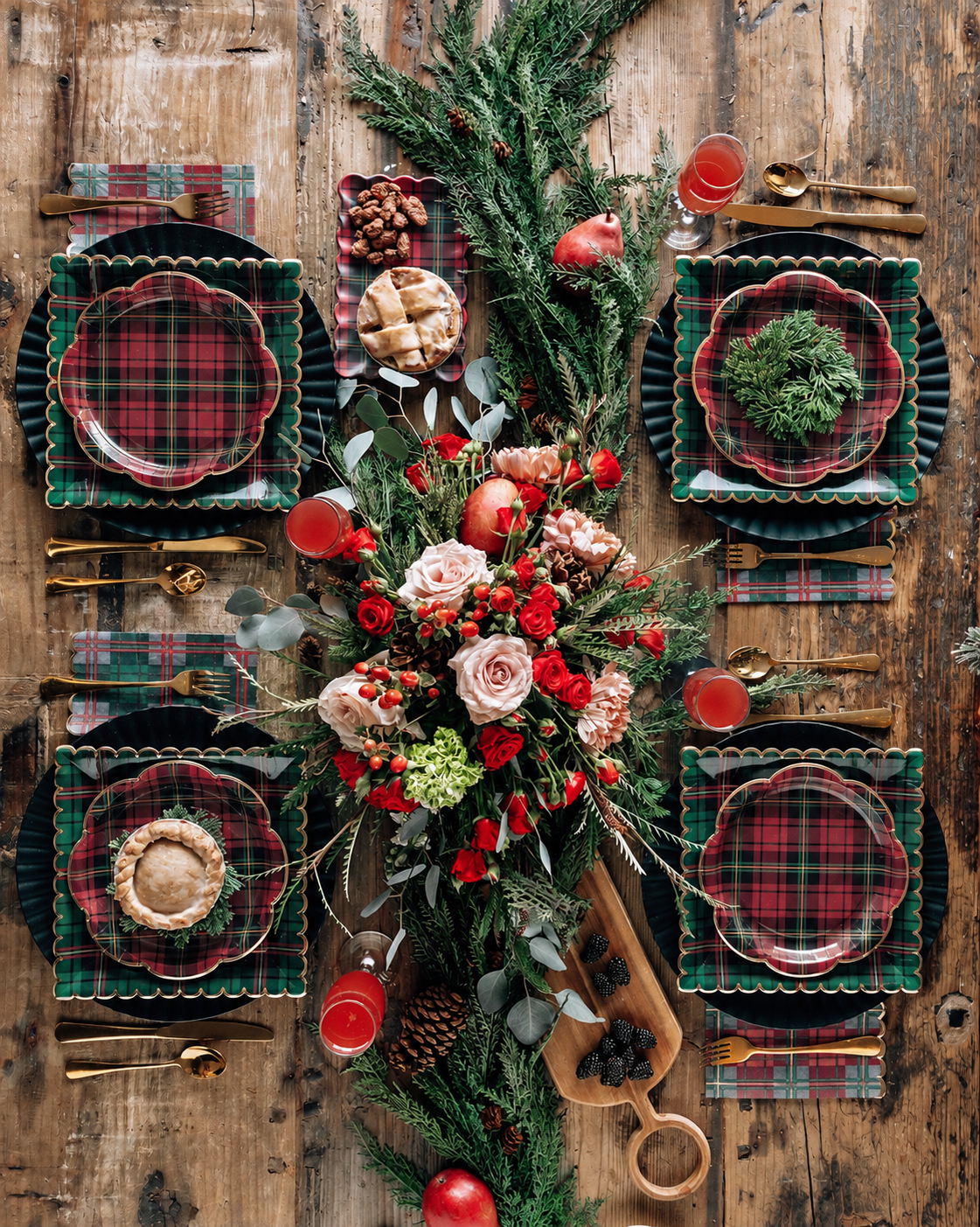 Red Plaid Christmas 9" Paper Dinner Plates