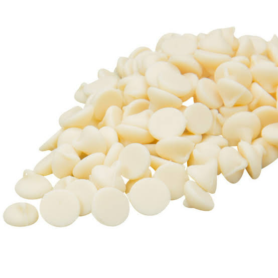 Ghirardelli Classic White Baking Chips - 35 lb. Case